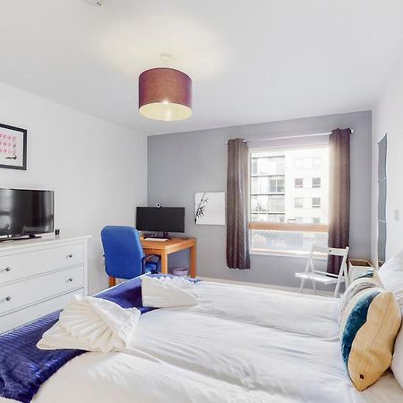 Lovely 1 Bed Apartment In Streatham London Exterior foto